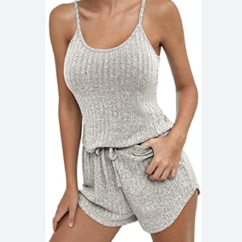 WOMEN - Ribbed Fabric Pijama Set Tank Top and Shorts | S
